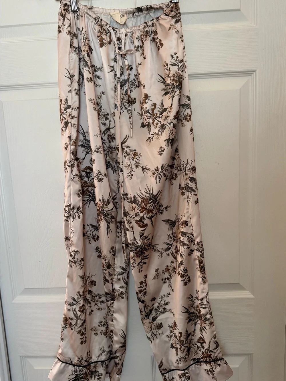 Joyfolie 3-Piece Satin Floral Pajama Set & Velvet Trim Robe | XS